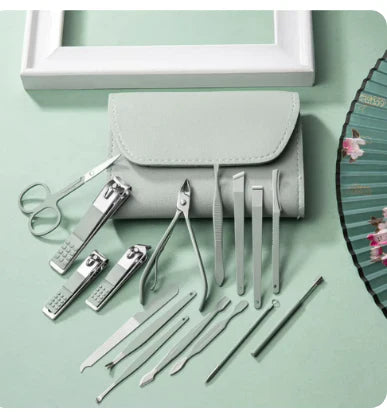 Personal Care Bundle Earwax Kit+16 Pcs Manicure Pedicure Set