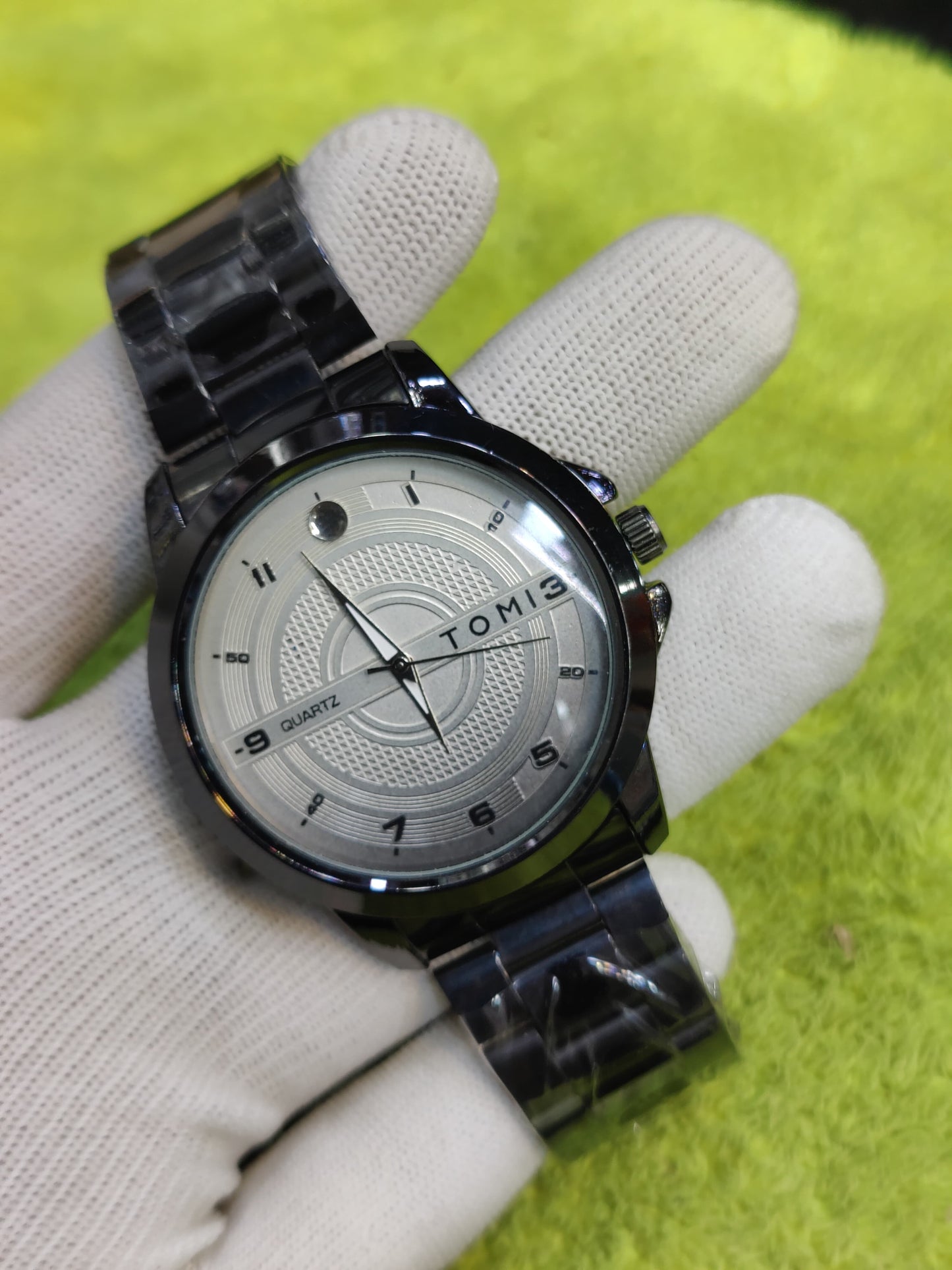 Tomi Quartz Stainless Steal New Look Clock Dial Analog Wristwatch For Men