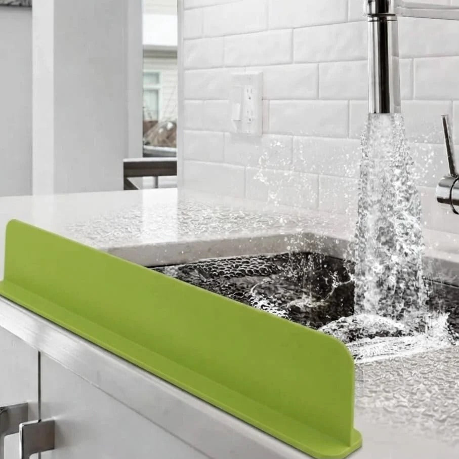 Kitchen Sink Splash Guard – Extra Wide Water Protection